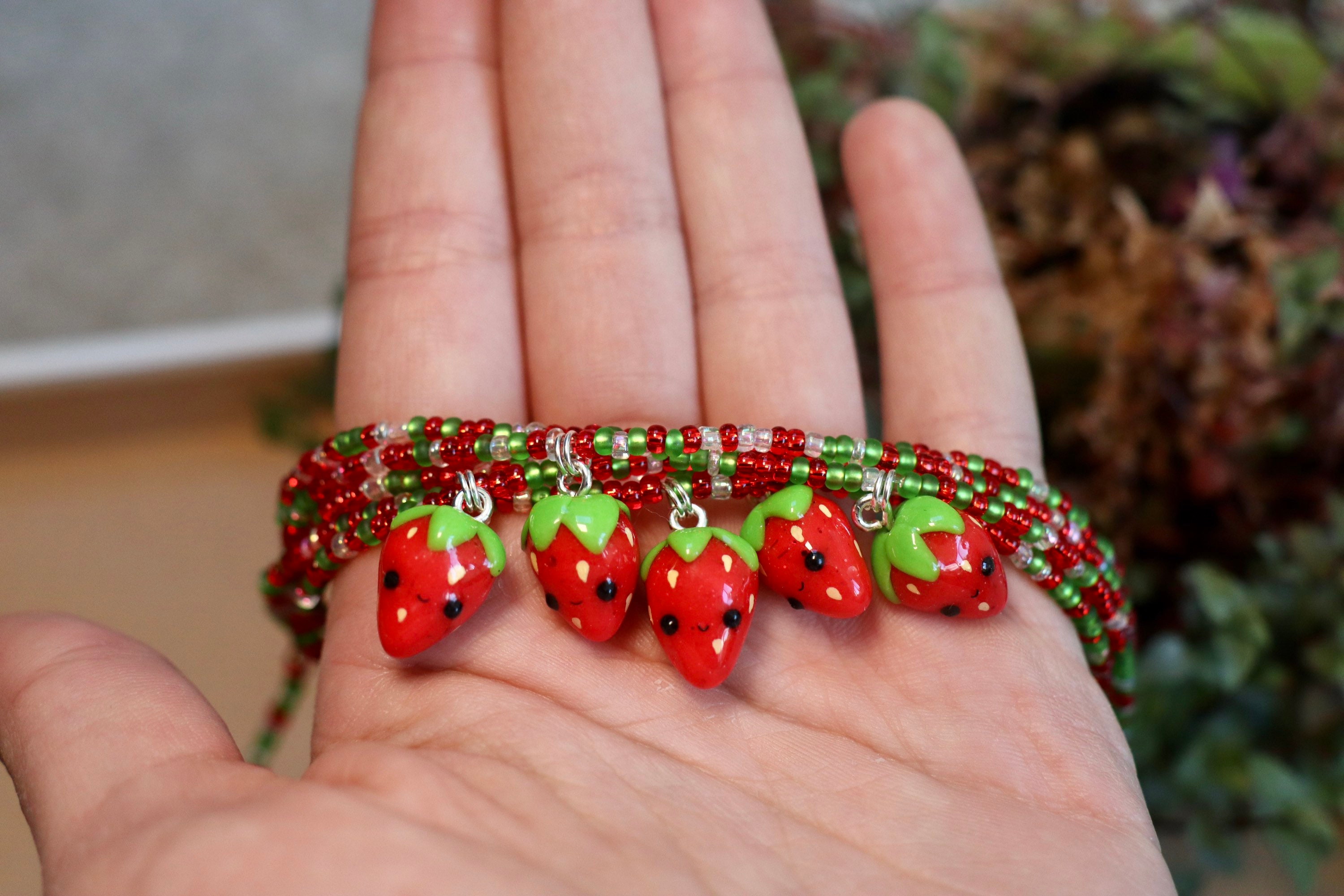 Bienen und Blättern Emaille Kirschen Erdbeeren Statement Kette mit Zitronen Bienen und Blättern Emaille Kirschen Erdbeeren Statement Kette mit Zitronen