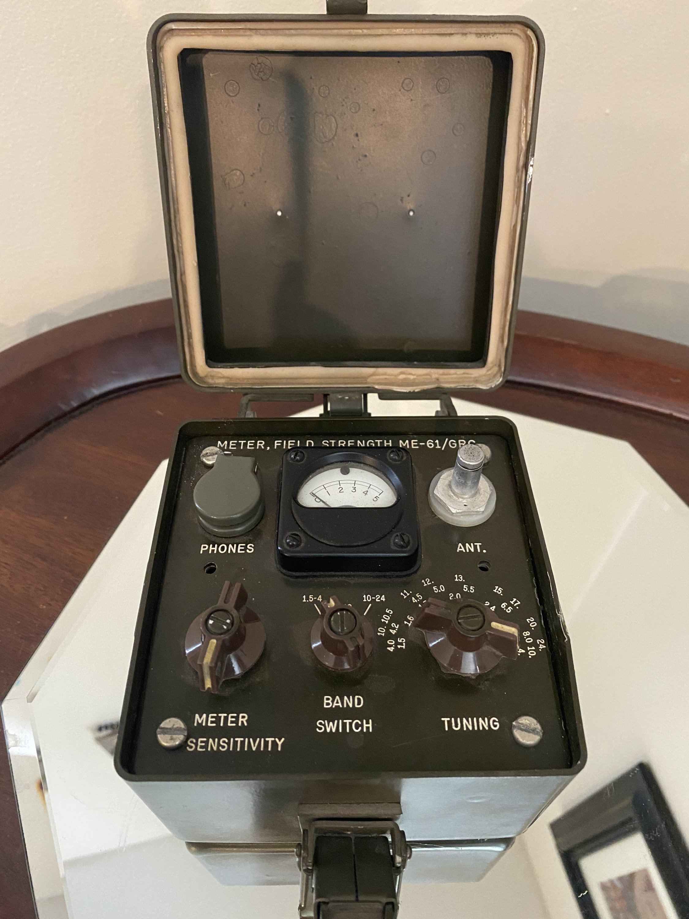 rca vintage tv field strength meter