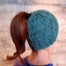 Doreen Riche Gerecenseerd Knitting pattern, Trellis Ponytail Hat knitting pattern, messy bun hat knitting pattern, ponytail hat knitting pattern, bun beanie knitting