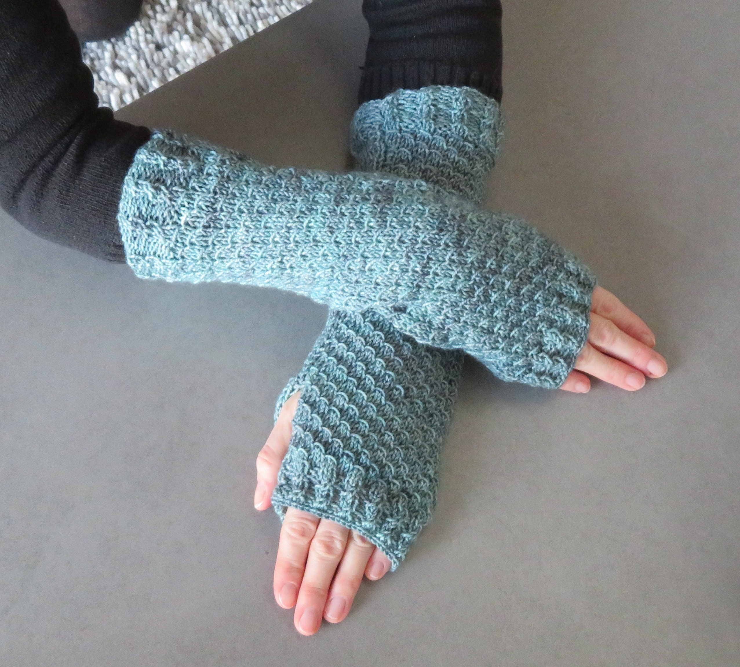 Knitting Pattern Mermaid Scales Fingerless Gloves Knitting Etsy