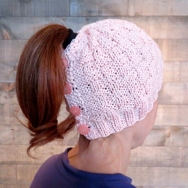 Basketweave Ponytail Hat knitting pattern/ hat knitting pattern/ messy bun beanie knitting / beginner knitting / best ponytail hat pattern