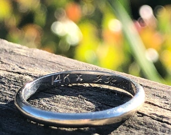 14k White Gold Wedding Band