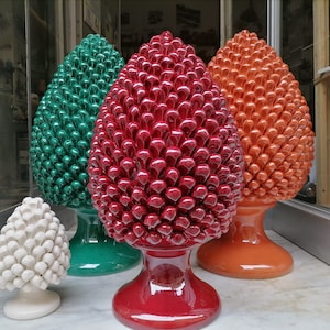 Sicilian pine cone/Sicilian pine cone in ceramic