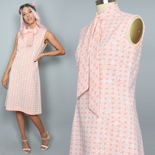 1970s MERCURY Vintage Dress L - Peach & White Geometric Mod Print Sleeveless Retro Fit and Flare Shift with Pussybow Collar - Size Large
