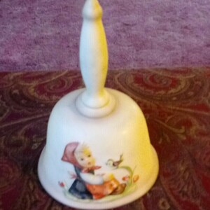 1981 Fourth Edition Hummel Bell