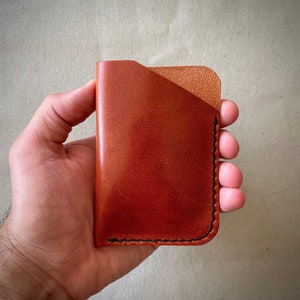 Cartera de cuero hecha a mano con tarjetero elaborado con cuero italiano de grano completo curtido vegetal / Cartera de cuero minimalista / Caoba