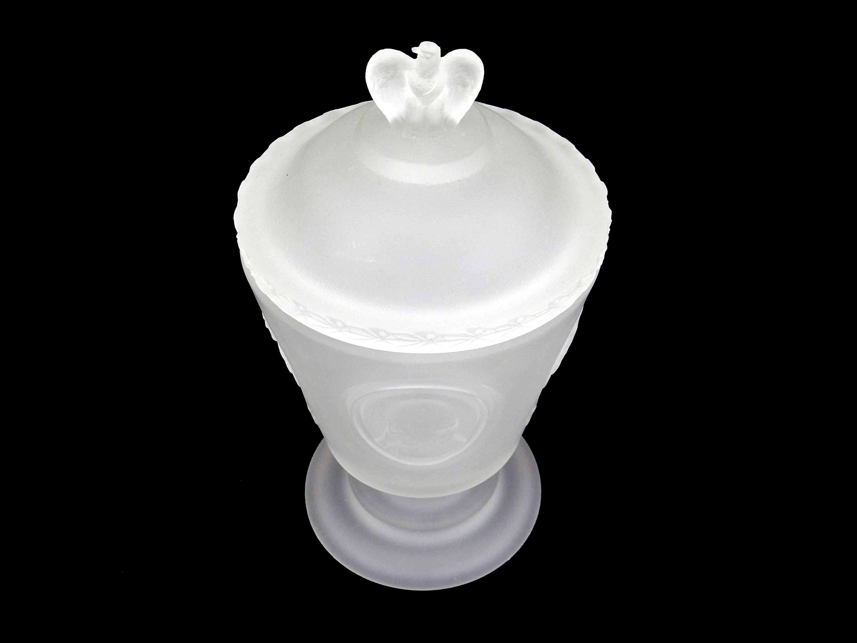 Fenton Frosted Glass Covered Candy Dish, National Garden Clubs Bicentennial Eagle Finial - Etsy Fenton Frosted Glass Covered Candy Dish, National Garden Clubs Bicentennial Eagle Finial - Etsy