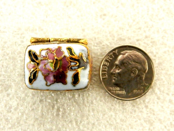 Rectangular Miniature Cloisonne Snuff/Pill Box, W… - image 3