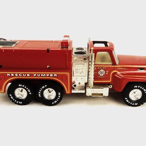 Rettungsspritze Löschfahrzeug, Ford 8000, Nylint Feuerwehrauto 875, TNK-17