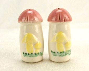 Fat Mushrooms Salt and Pepper Set, Glazed Porcelain, Vintage Novelty Tableware