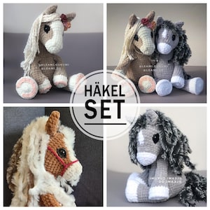 Könnte beinhalten: Ein Häkel-Amigurumi-Set aus zwei Pferden. Ein Pferd ist braun mit einer weißen Mähne und einem weißen Schweif, das andere ist grau mit einer schwarzen Mähne und einem schwarzen Schweif. Beide Pferde haben weiße Hufe und sitzen auf einem weißen Hintergrund. Der Text "HÄKEL SET" befindet sich in der Mitte des Bildes.