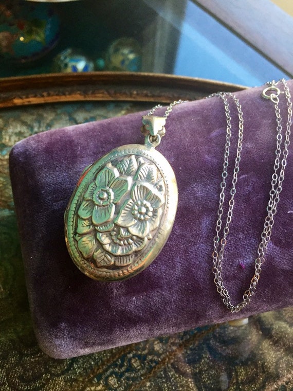 Flower Locket Necklace - Repousse Locket - Sterlin