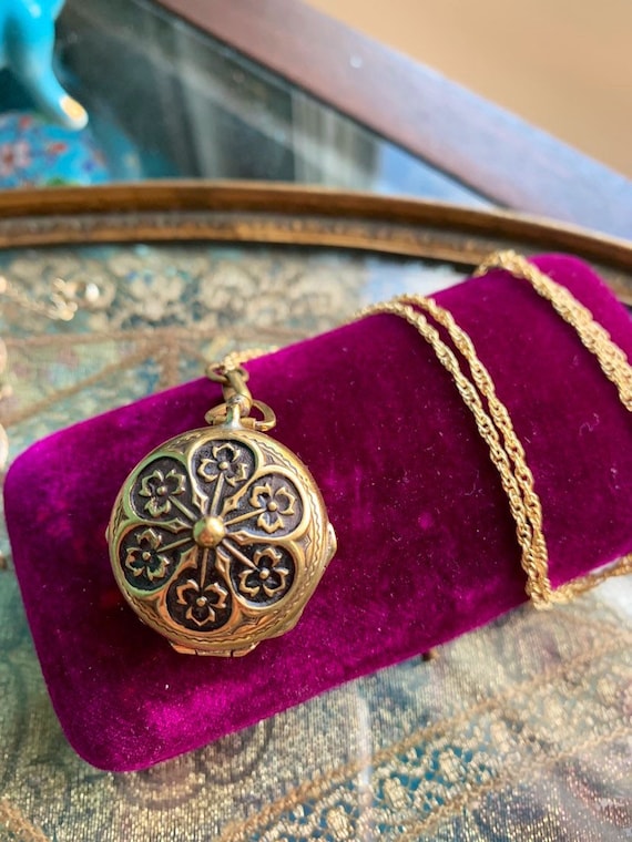 Flower Locket Necklace - Multiphoto - Gold Filled