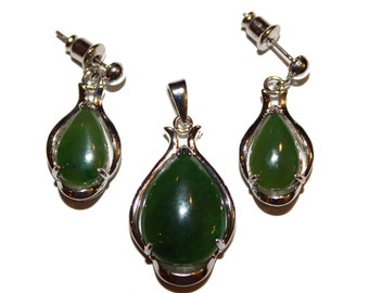 Canadian Nephrite Jade Earring and Pendant Jewellery Set with Box, Jewelry Set, Green Jade, Jade Jewelry Set, Jade Earrings, Jade necklace