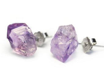 Raw Amethyst Earrings, Raw Amethyst, Amethyst Earring, Amethyst Jewelry, Geo Earring, Gemstone, Amethyst Studs, Gemstone studs, Natural