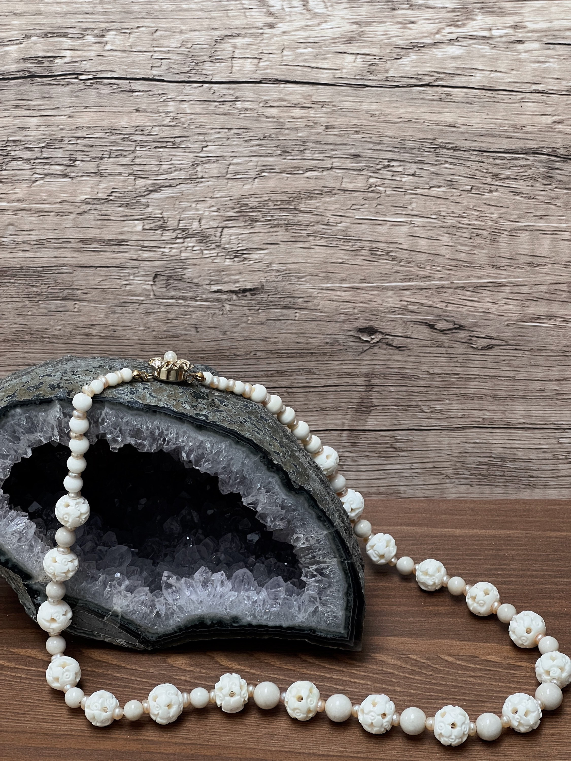 7様オーダー Ethical Bone Carved Necklace and Earring Set - Etsy
