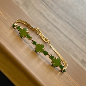Zierliche Jade Armband
