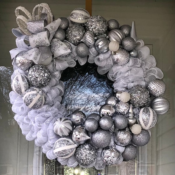 Silver Wreath - Etsy