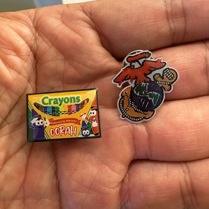 Marines CRAYONS lapel pin