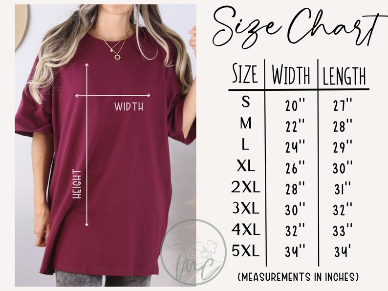 K&ouml;nnte beinhalten: Ein weinrotes, &uuml;bergro&szlig;es T-Shirt mit einer Gr&ouml;&szlig;entabelle. Die Tabelle listet die Gr&ouml;&szlig;en S bis 5XL mit den entsprechenden Breiten- und L&auml;ngenma&szlig;en in Zoll auf. Das Shirt wird auf Breite und H&ouml;he gemessen.