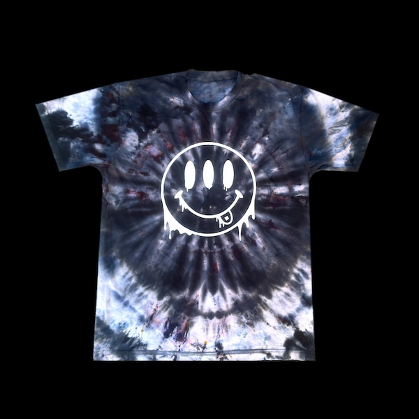 SMILEY FACE ~ Tie Dye Shirt / Trippy Shirt, Rave Shirt