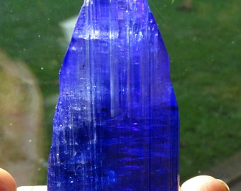 Large Twin Tanzanite 101 gram Crystal , Mirerani Hills Tanzania