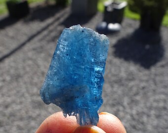 BLUE KYANITE 4.9 gram, Mirerani Tanzania