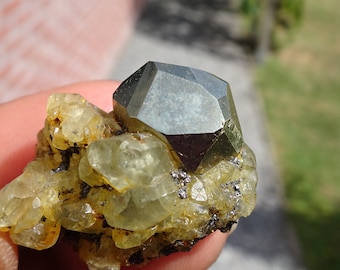 Matrix Pyriet Kristal 14,2 gram, Mirerani Arusha Tanzania