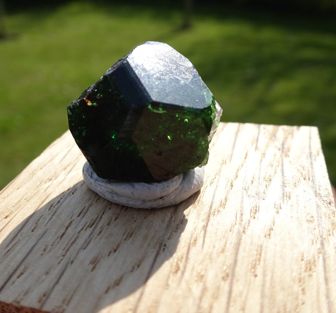 クロムドラバイト タンザニア産 鉱物標本原石 クロムドラバイト