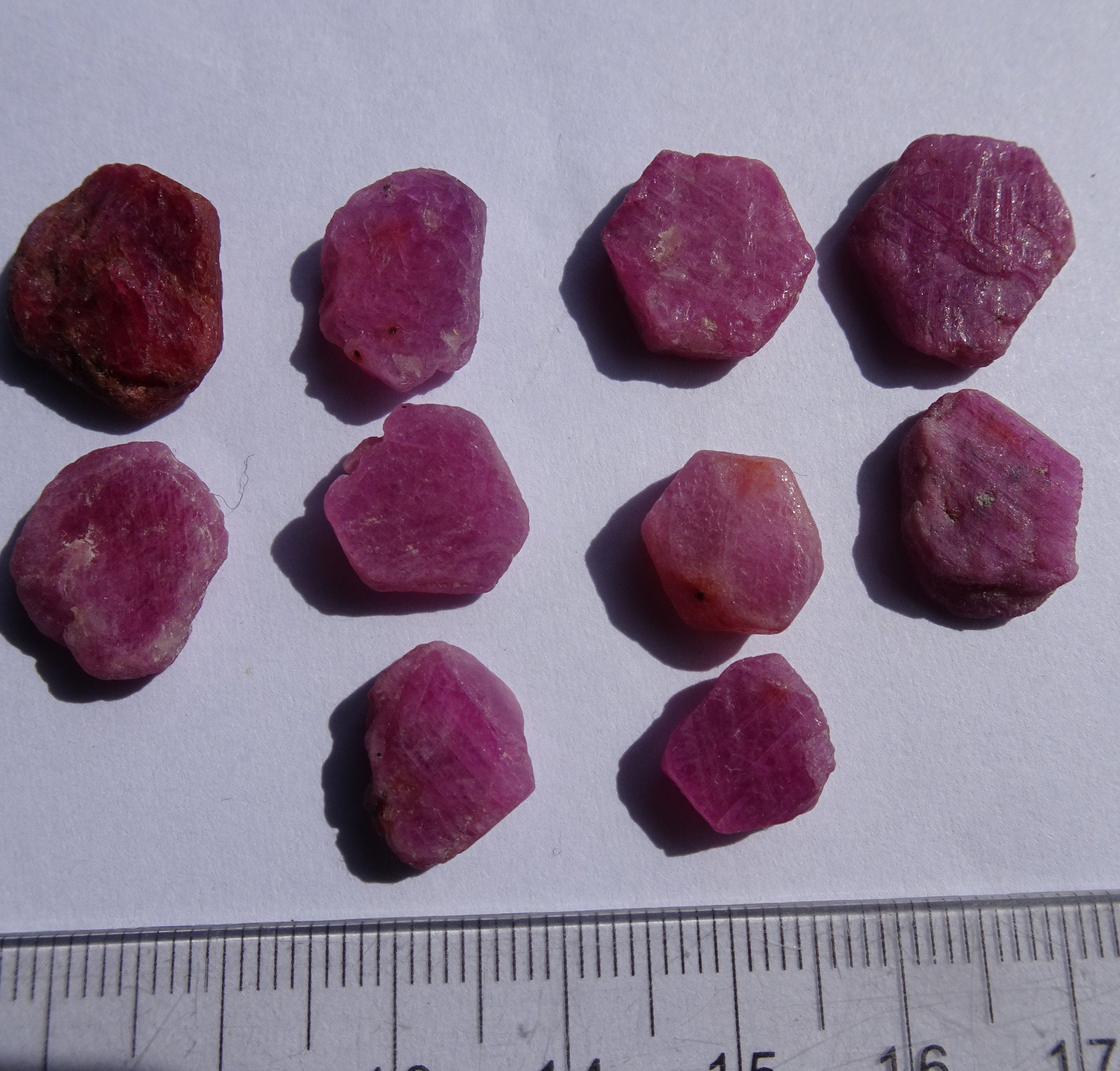 ロット ルビー原石 14.6 グラム、タンザニア ウィンザ - Etsy 日本