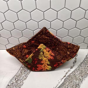 Reversible Microwave Bowl Pot Holder/Cozy  - 1 medium - Fall / Winter Patterns