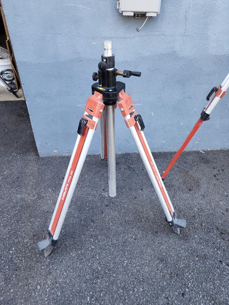 Hilti PUA 32 crank tripod contractors builders tripods, surveying equipment. image 3