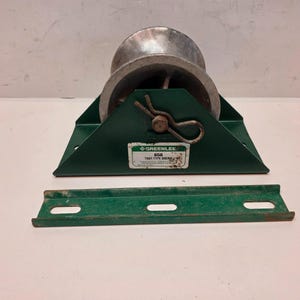 Polea tipo bandeja Greenlee 658 de aleación de aluminio de 12"x5" con cojinetes autolubricantes. imagen 1