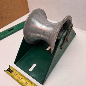 Polea tipo bandeja Greenlee 658 de aleación de aluminio de 12"x5" con cojinetes autolubricantes. imagen 7