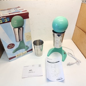 Salton Diner Malt Mixer Shake mixer DM22g With 2 Serving Cups NOS in box