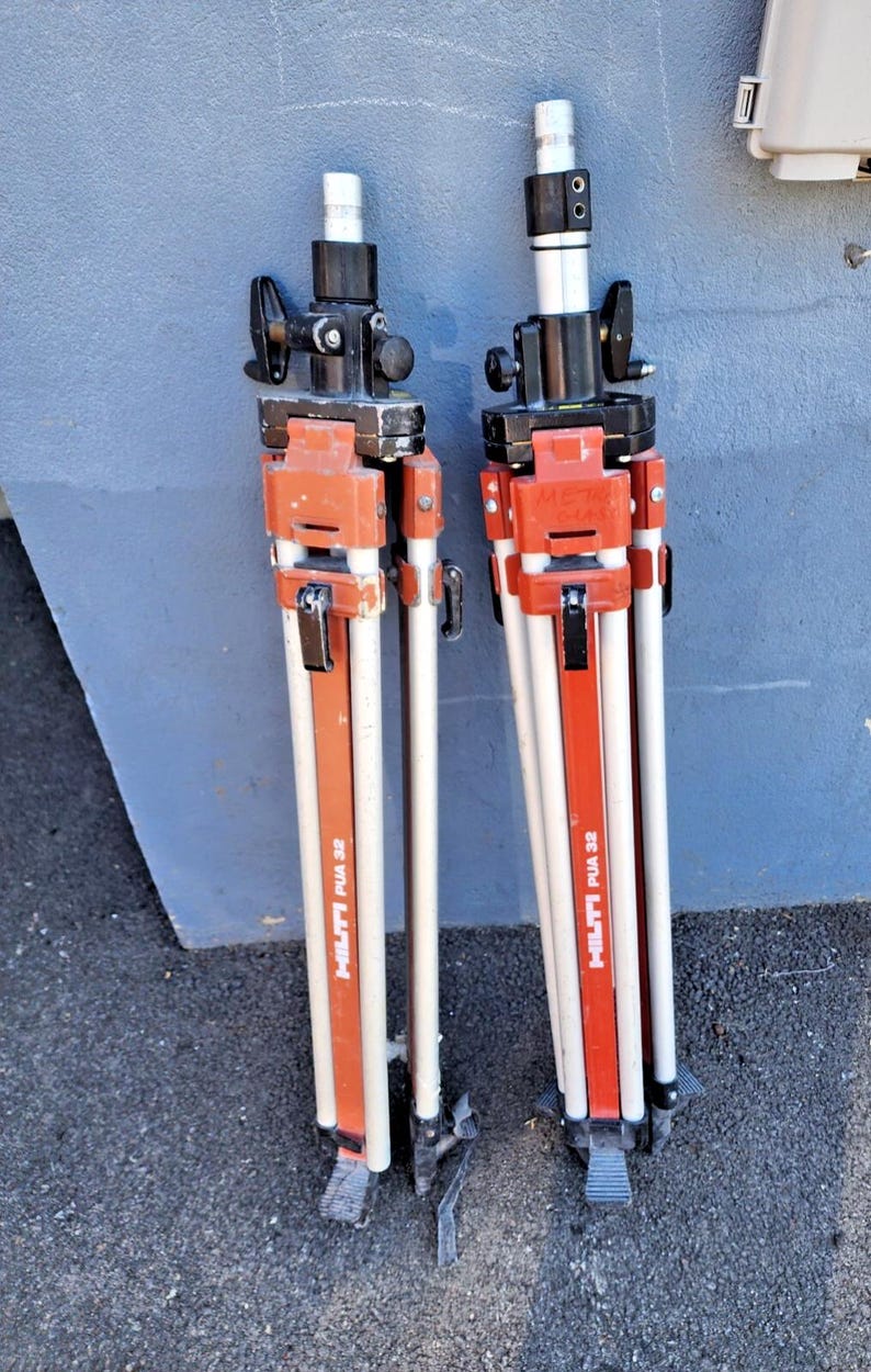 Lot 2 Hilti PUA 32 crank tripod contractors builders tripods surveying equipment image 9