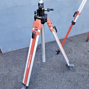 Hilti PUA 32 crank tripod contractors builders tripods, surveying equipment. image 1