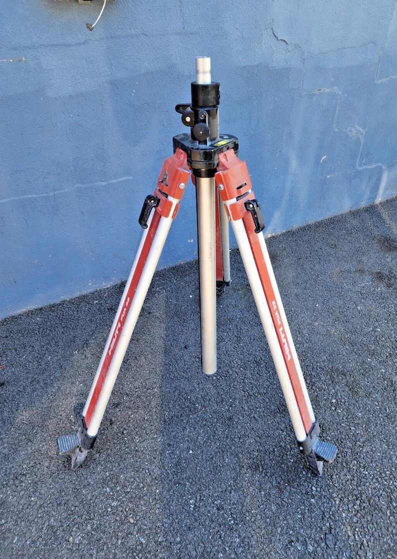 Lot 2 Hilti PUA 32 crank tripod contractors builders tripods surveying equipment image 3