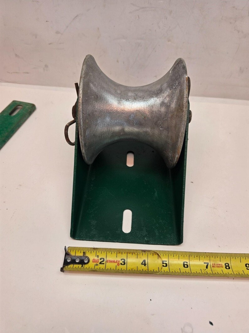 Polea tipo bandeja Greenlee 658 de aleación de aluminio de 12"x5" con cojinetes autolubricantes. imagen 6