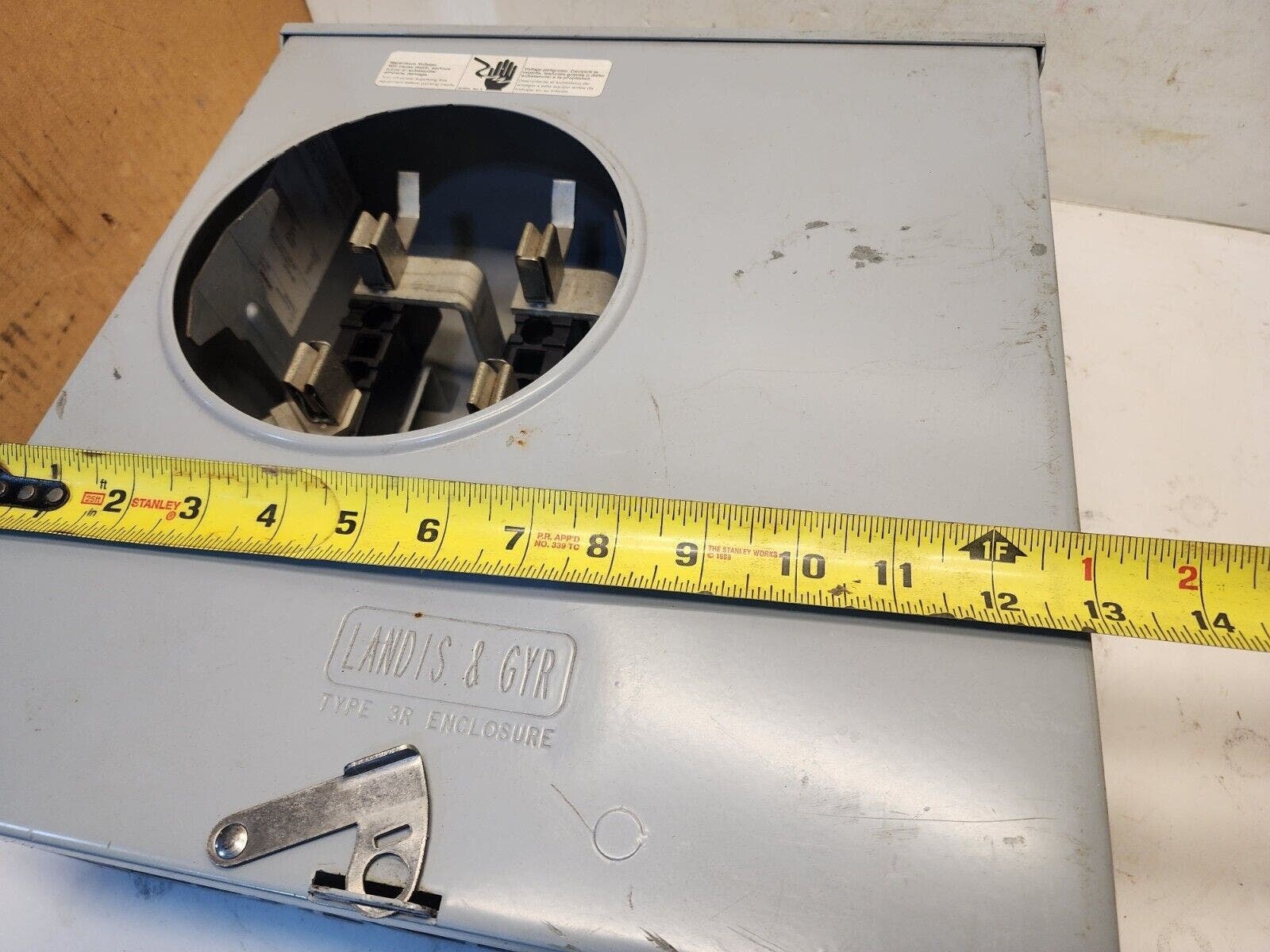 Siemens landis Gyr UAS817PPZA Ringless Meter Socket 200 Amp, 600V