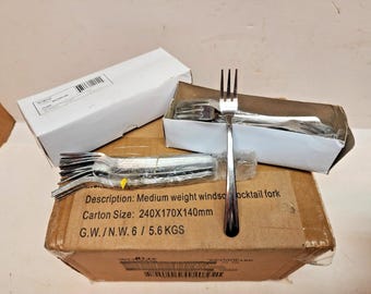 Lot 36 Dozens (432PC) World Tableware Windsor Medium Weight Cocktail Fork 5 3/8"