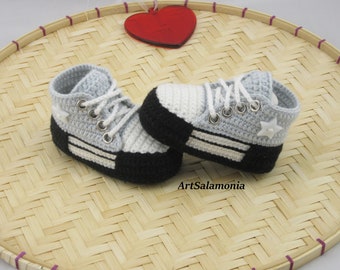 Baby sneakers 10 cm reinforced double sole Improved quality light gray baby shoes crochet birthday gift, crochet sneakers