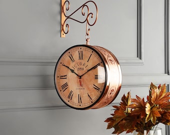 Vintage Copper/Golden Dual Side Victoria Station Dial Metal Carving Clock With Metal Stand Station Clock