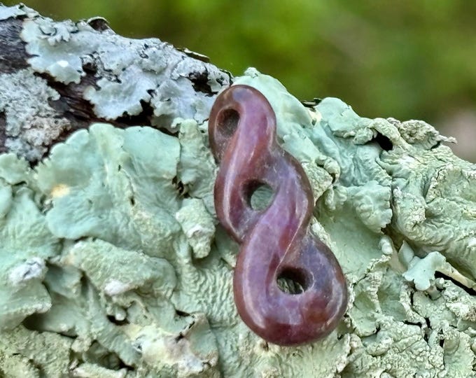 Turkish Purple Jade - Pendant - Tribal Figure 8 - Natural Stone from Turkey - Hand carved - Undyed - Item 503b