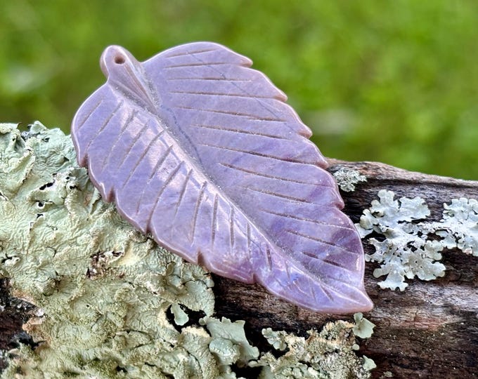 Genuine Purple Jade Leaf Pendant – Turkish Lavender Jadeite Natural Stone - Item 513