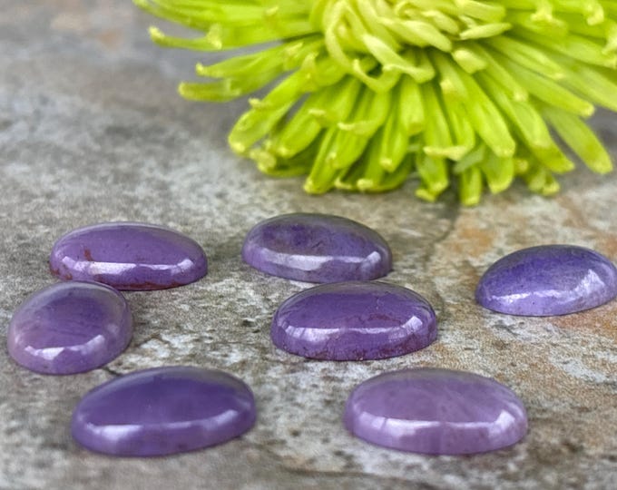 High Grade Turkish Purple Jade Cabochon for Lapidary - Oval - 10 x 14 mm - Natural Stone from Turkey - Undyed - GRADE A - Item 463A