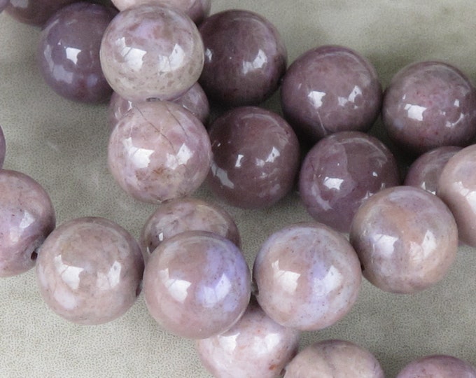 Medium Round Turkish Purple Jade Beads - Natural Stone Beads - Lavender Jadeite - 8 mm Round - Item 217c