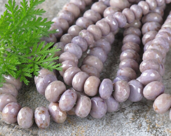 Graduated Facetted Large Rondelle - Lavender Jade Beads - Natural Stone Beads - Strand - Item 209G