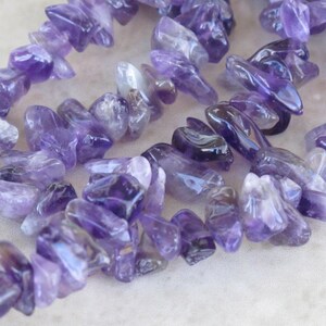 LONG STRAND Amethyst Medium Nugget Chip Beads - Natural Stone Beads - Lavender Purple - Item 427