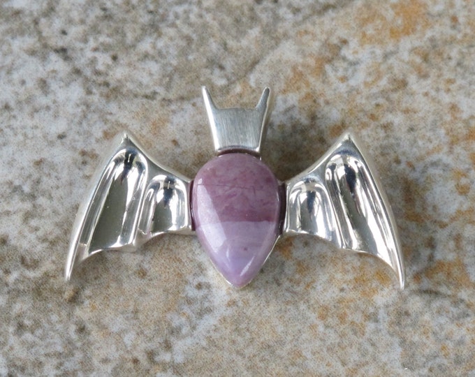 Bat Jade Pendant - Turkish Lavender Jadeite - Natural Stone - Gemstone and Sterling Silver - Item 351